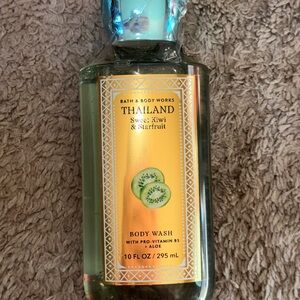 Bath & Body Works Thailand Sweet Kiwi & Starfruit Body Wash